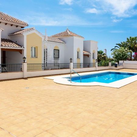 Apartamento Chimenea Playa - 2 Dormitorios Y Terraza Нерха Екстериор снимка