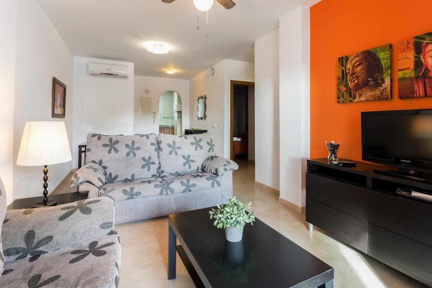 Apartamento Chimenea Playa - 2 Dormitorios Y Terraza Нерха Екстериор снимка